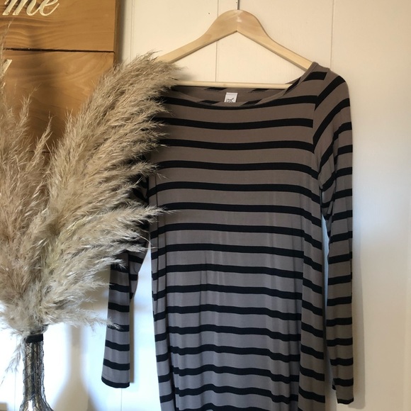 Yala Bamboo Dress - Picture 4 of 6